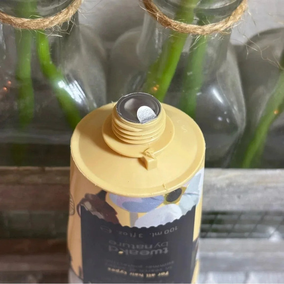 Tweakd by Nature Wild Summer Apricot Cleansing Hair Treatment. 3 fl oz Not a set - Picture 5 of 5